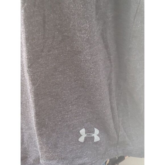 Under Armour Tank Top Women Sz M Gray Big Graphic Athleisure - Picture 3 of 6